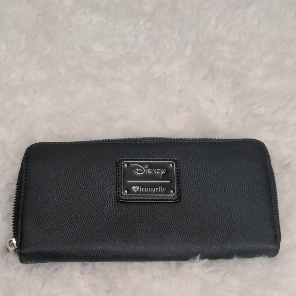 Loungefly Minnie Mouse Clutch Wallet - Picture 3 of 14